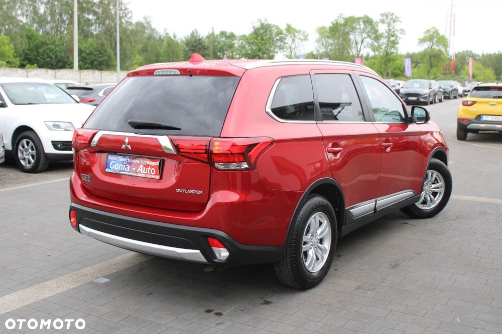 Mitsubishi Outlander - 6
