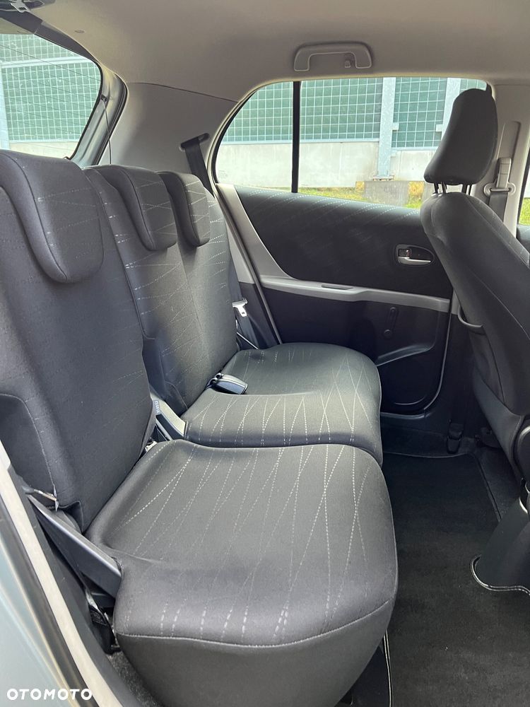 Toyota Yaris 1.3 Sol - 8