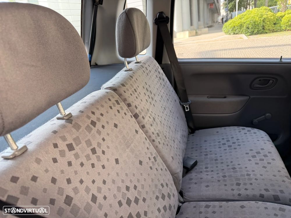 Opel Agila 1.0 12V Comfort - 21