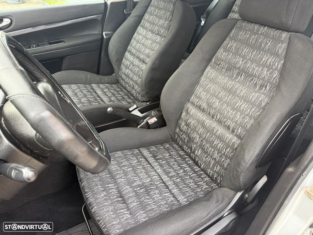 Peugeot 307 1.4 16V Navtech - 11