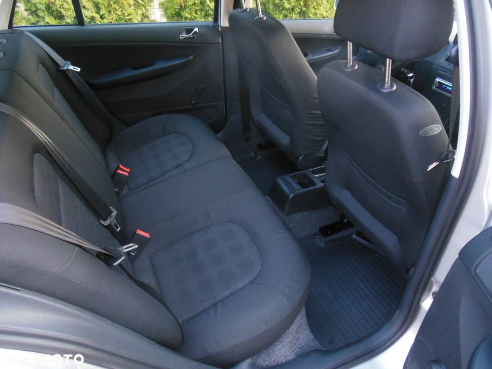 Skoda Fabia 1.4 16V Combi Elegance - 9