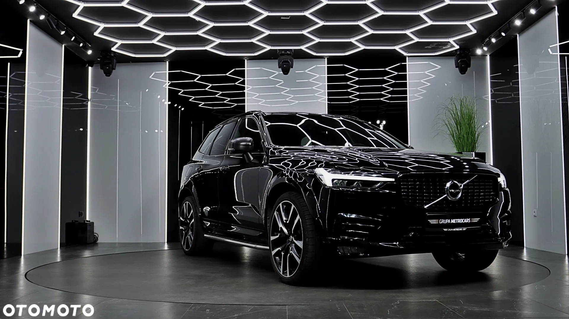 Volvo XC 60 D4 R-Design - 12