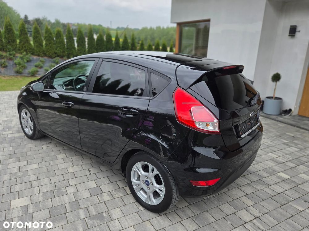 Ford Fiesta 1.25 Champions Edition - 9