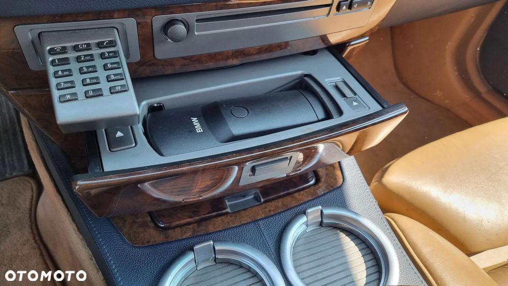 BMW Seria 7 760i L - 7