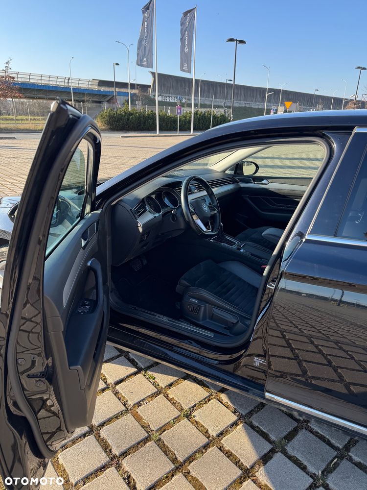 Volkswagen Passat 1.5 TSI EVO Elegance DSG - 17