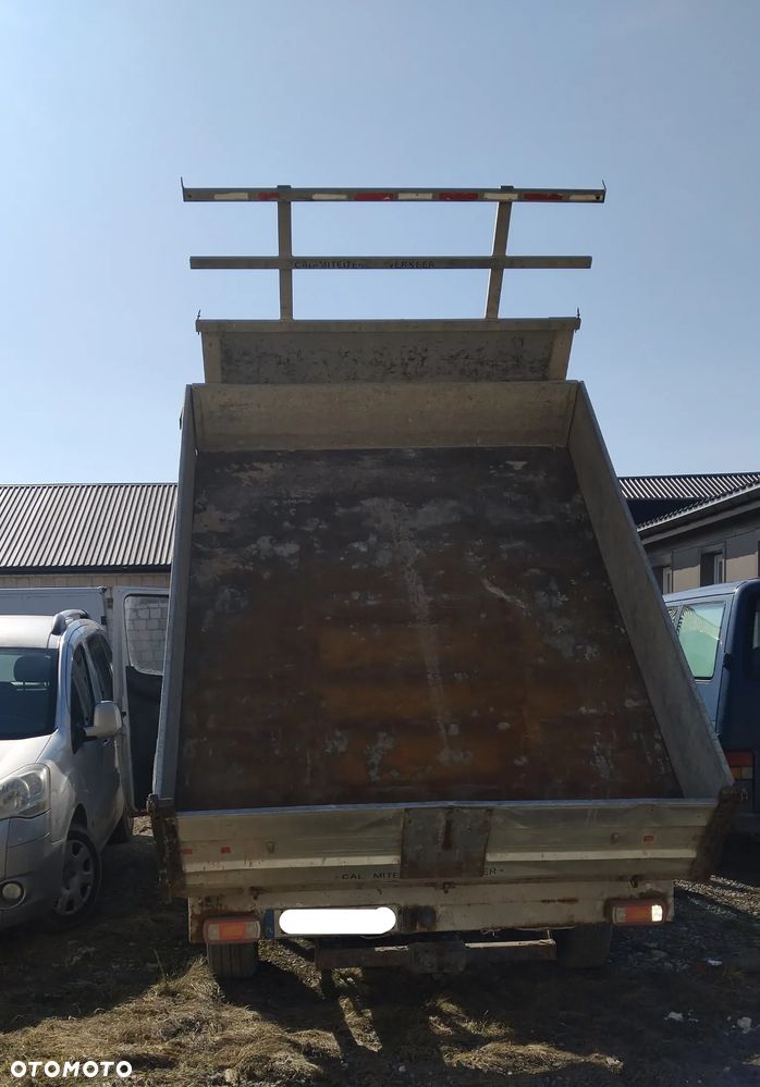 Mercedes-Benz Sprinter - 5