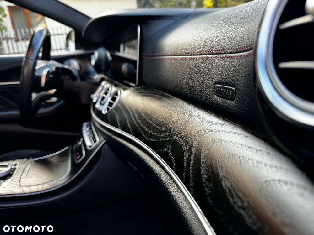 Mercedes-Benz Klasa E 43 AMG 4-Matic - 12