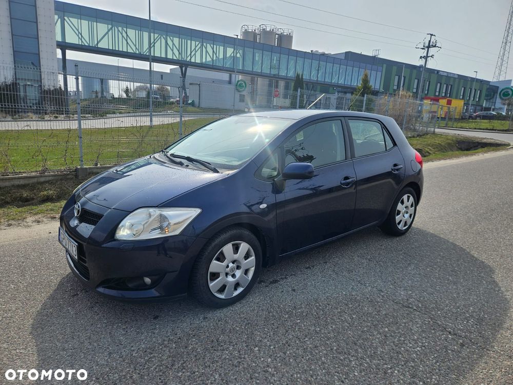 Toyota Auris - 2