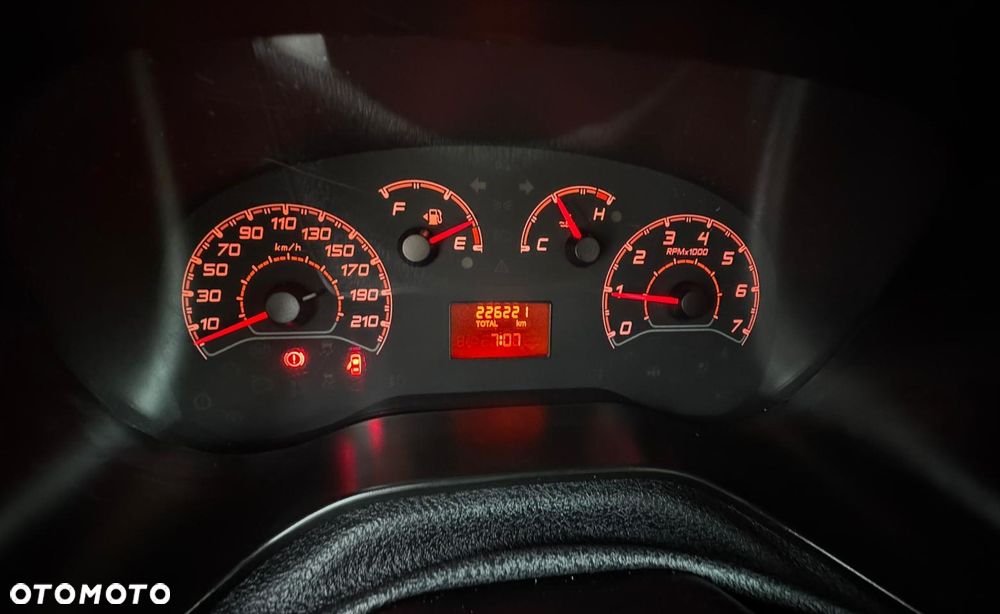 Fiat DOBLO MAXI - 13