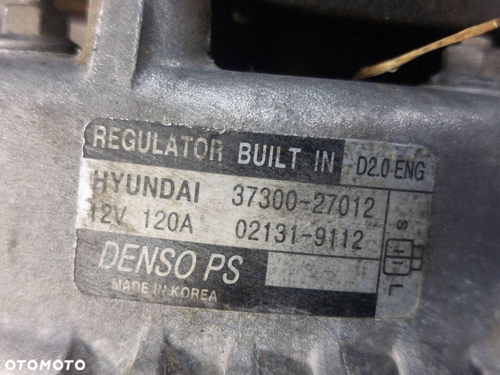 ALTERNATOR + POMPA VACUM HYUNDAI TUCSON I 2.0 CRDI 37300-27012 ID: 236677 - 2