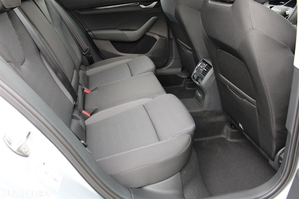 Skoda Octavia 1.5 TSI 150 CP Selection - 14