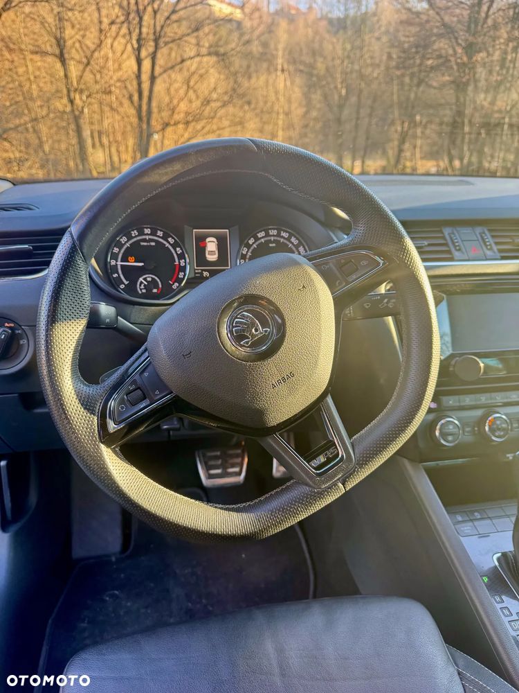 Skoda Octavia 2.0 TDI RS DSG - 13