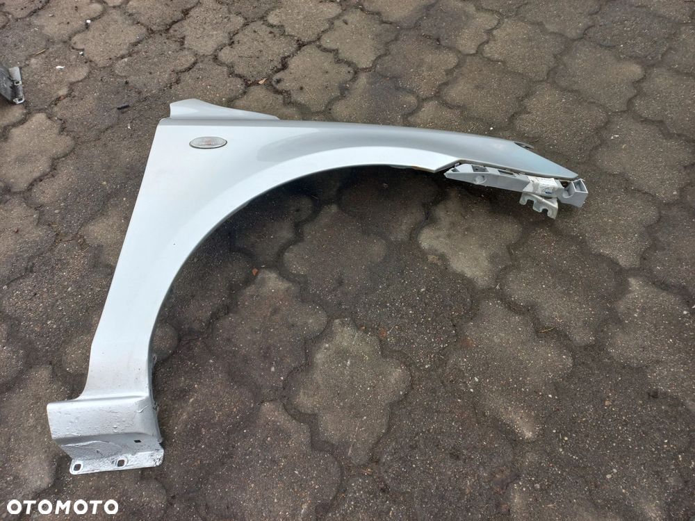 Mazda II 2 błotnik przedni przód PRAWY kolor: 27R i srebrny 2002-07r - 10