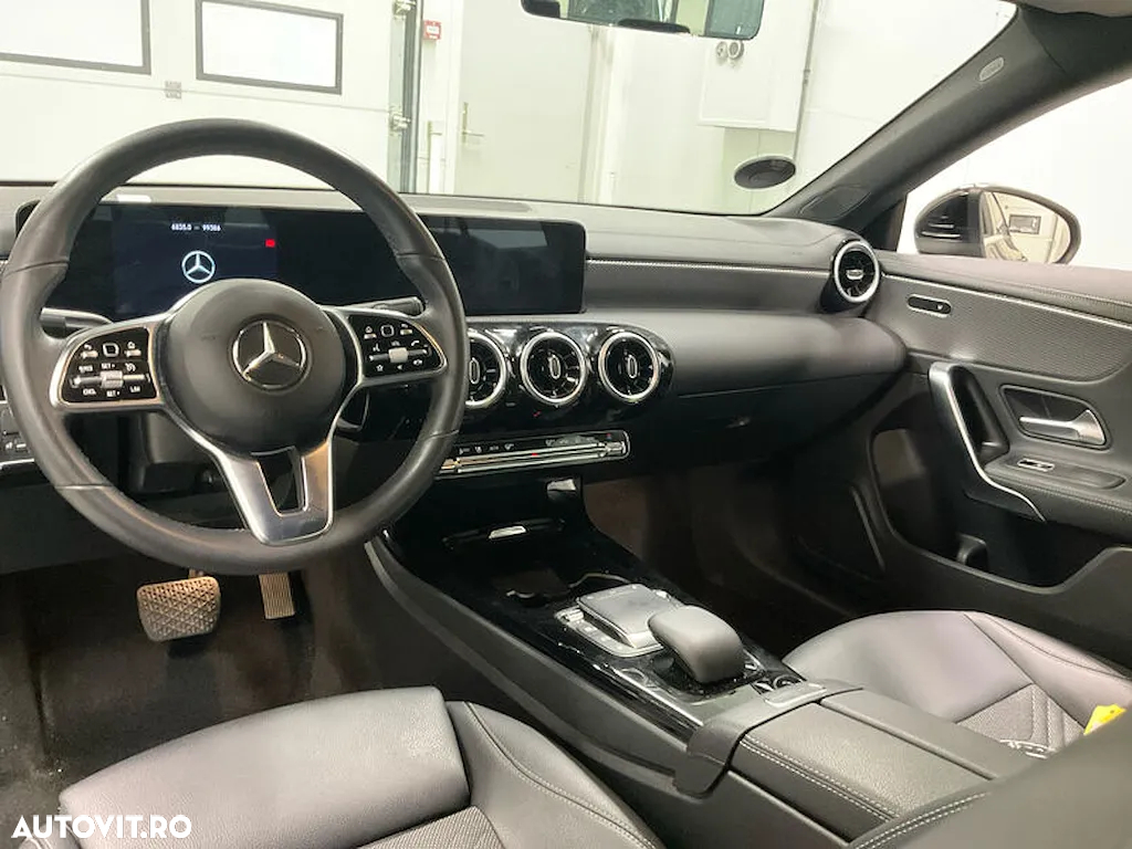 Mercedes-Benz CLA - 8