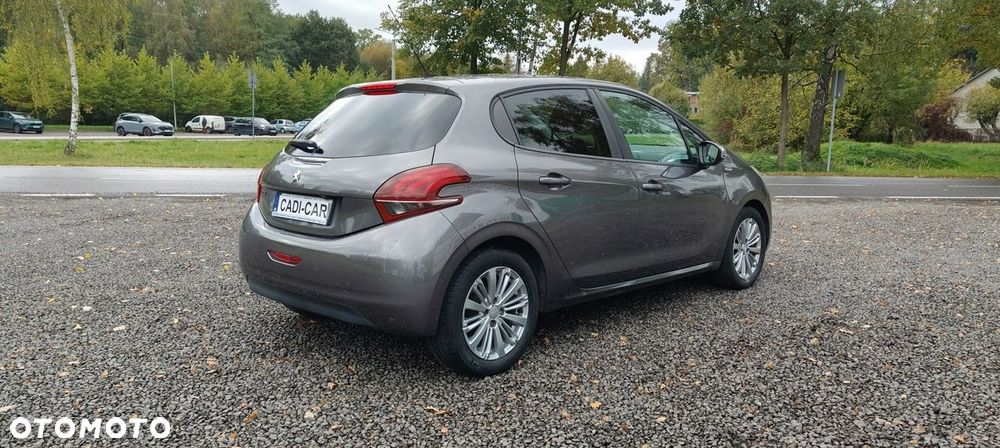 Peugeot 208 2018 photo 4