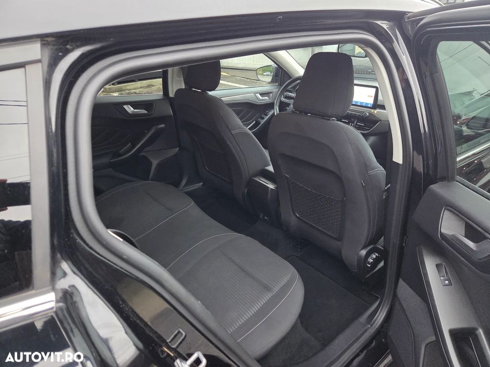 Ford Focus - 7
