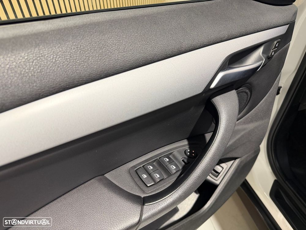BMW X1 16 d sDrive Advantage - 36