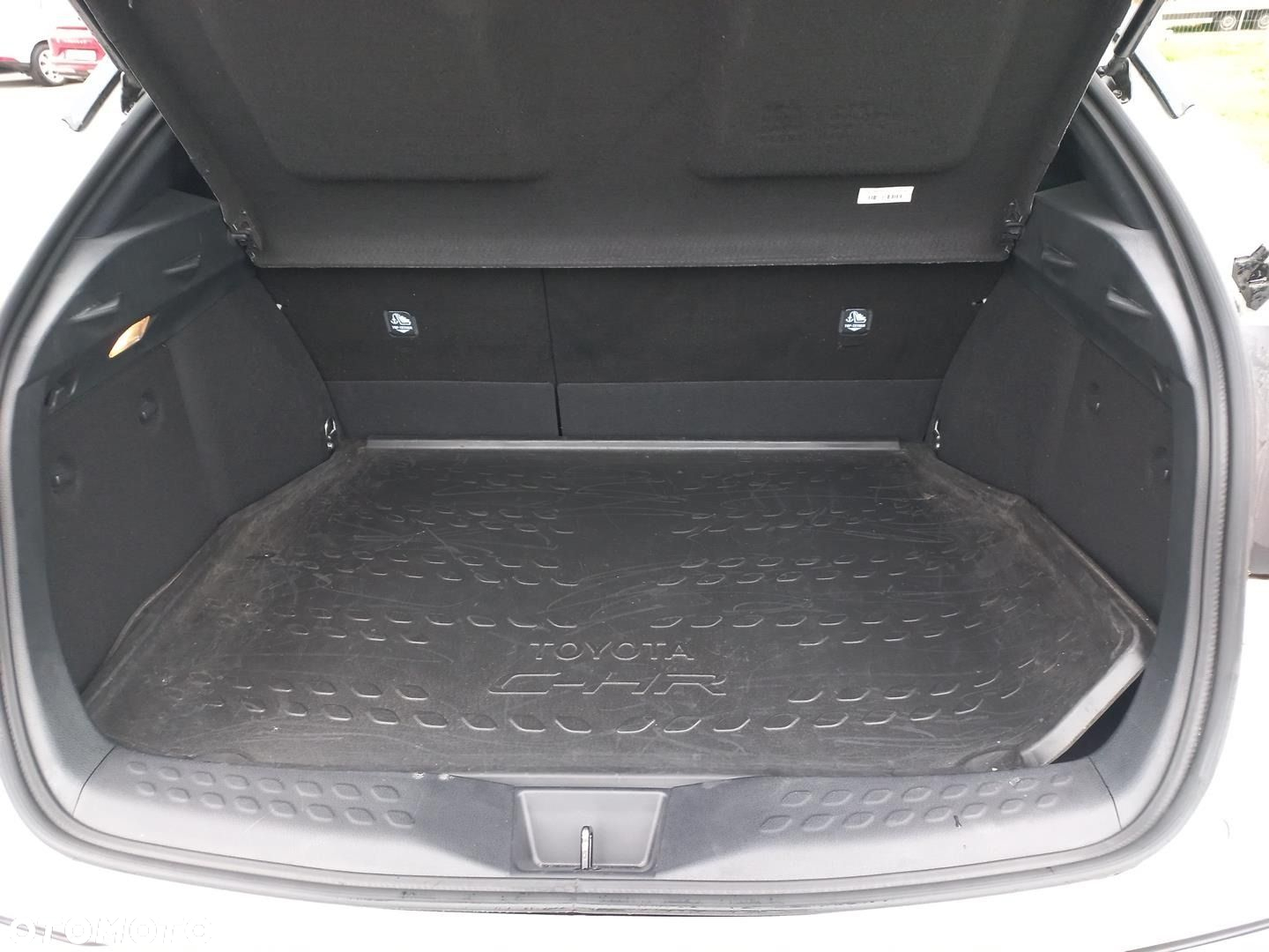 Toyota C-HR 2.0 Hybrid GR Sport - 12