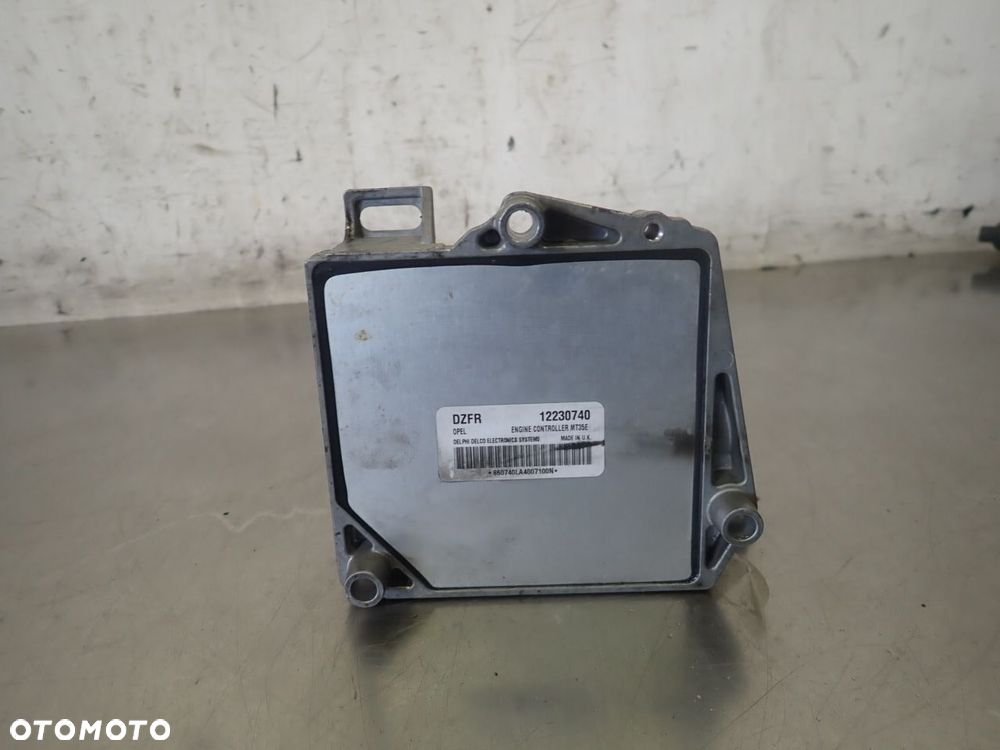 KOMPUTER SILNIKA OPEL ASTRA H 12230740 - 3