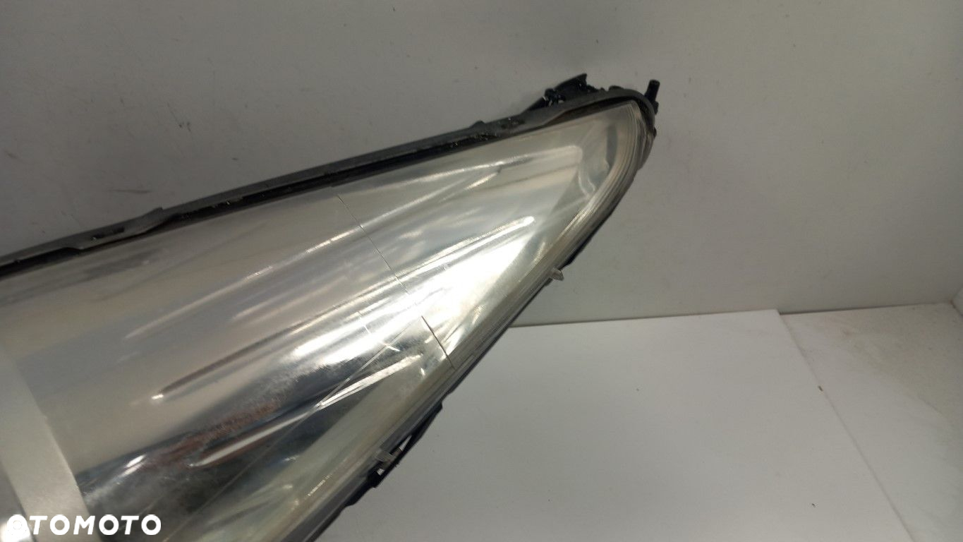 PEUGEOT 5008 I LAMPA PRZÓD LEWA - 3