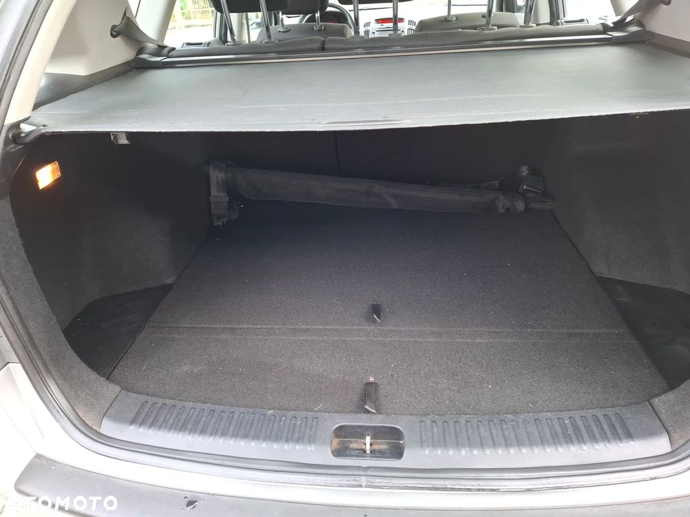 Kia Ceed 1.4 CVVT Dream-Team Edition - 19