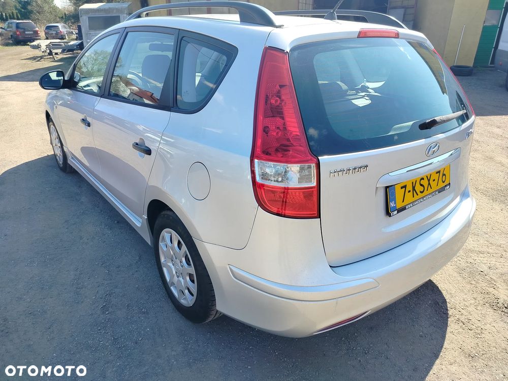 Hyundai i30 i30cw 1.4 blue Comfort - 10