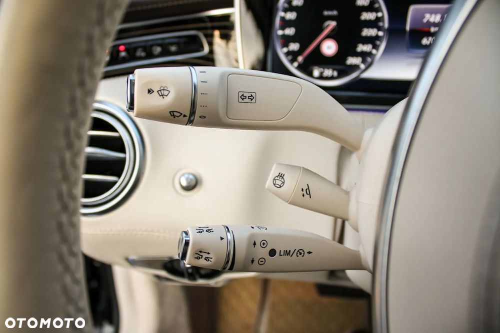 Mercedes-Benz Klasa S 400 4-Matic 7G-TRONIC - 36