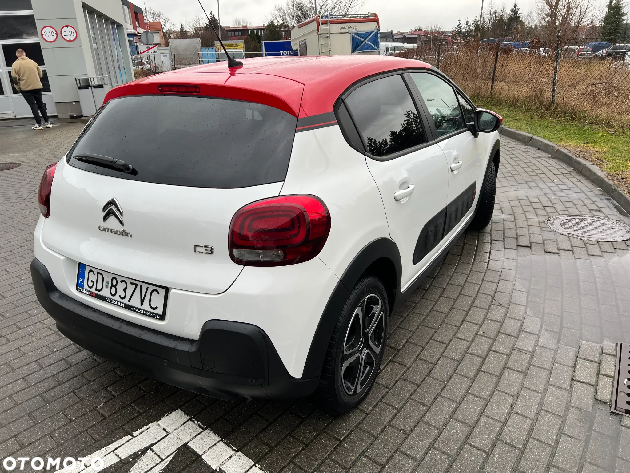 Citroën C3 1.2 PureTech Shine - 6