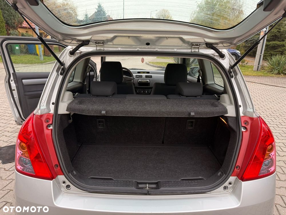 Suzuki Swift 1.3 Classic - 9