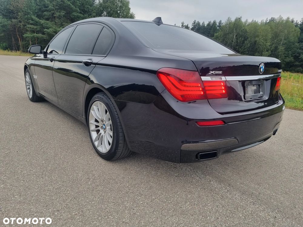 BMW Seria 7 740Li - 9