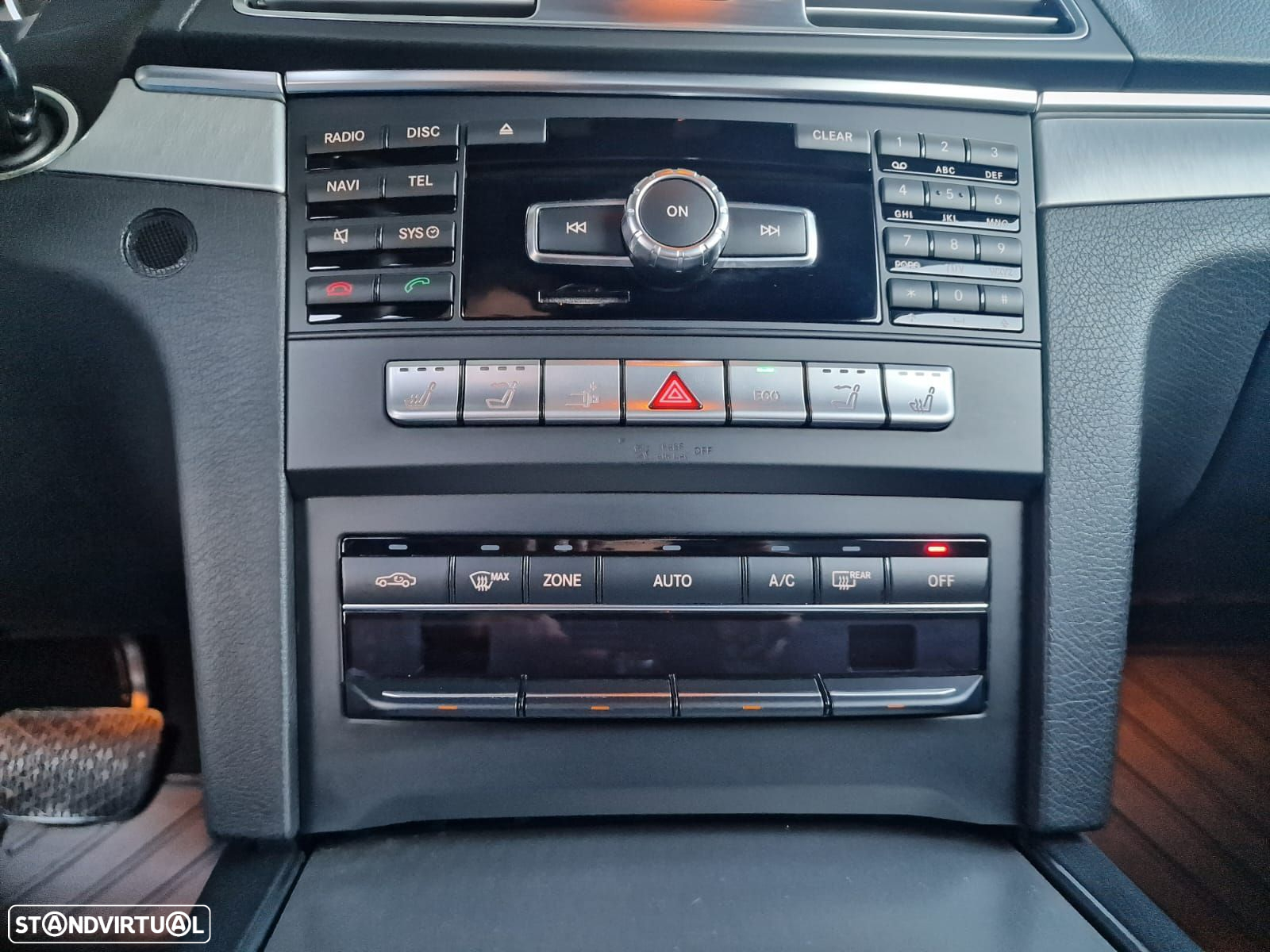 Mercedes-Benz E 350 BlueTEC Auto - 33