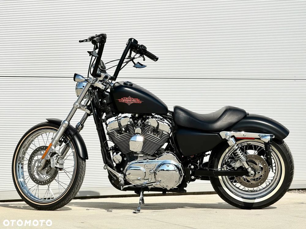 Harley-Davidson Sportster Seventy-Two - 2