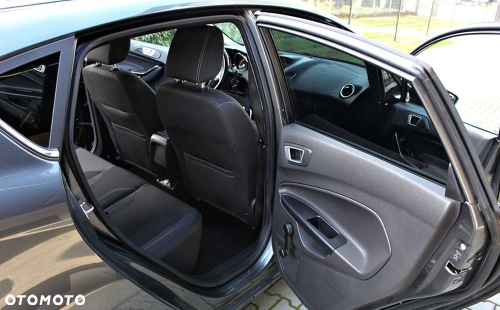 Ford Fiesta - 15