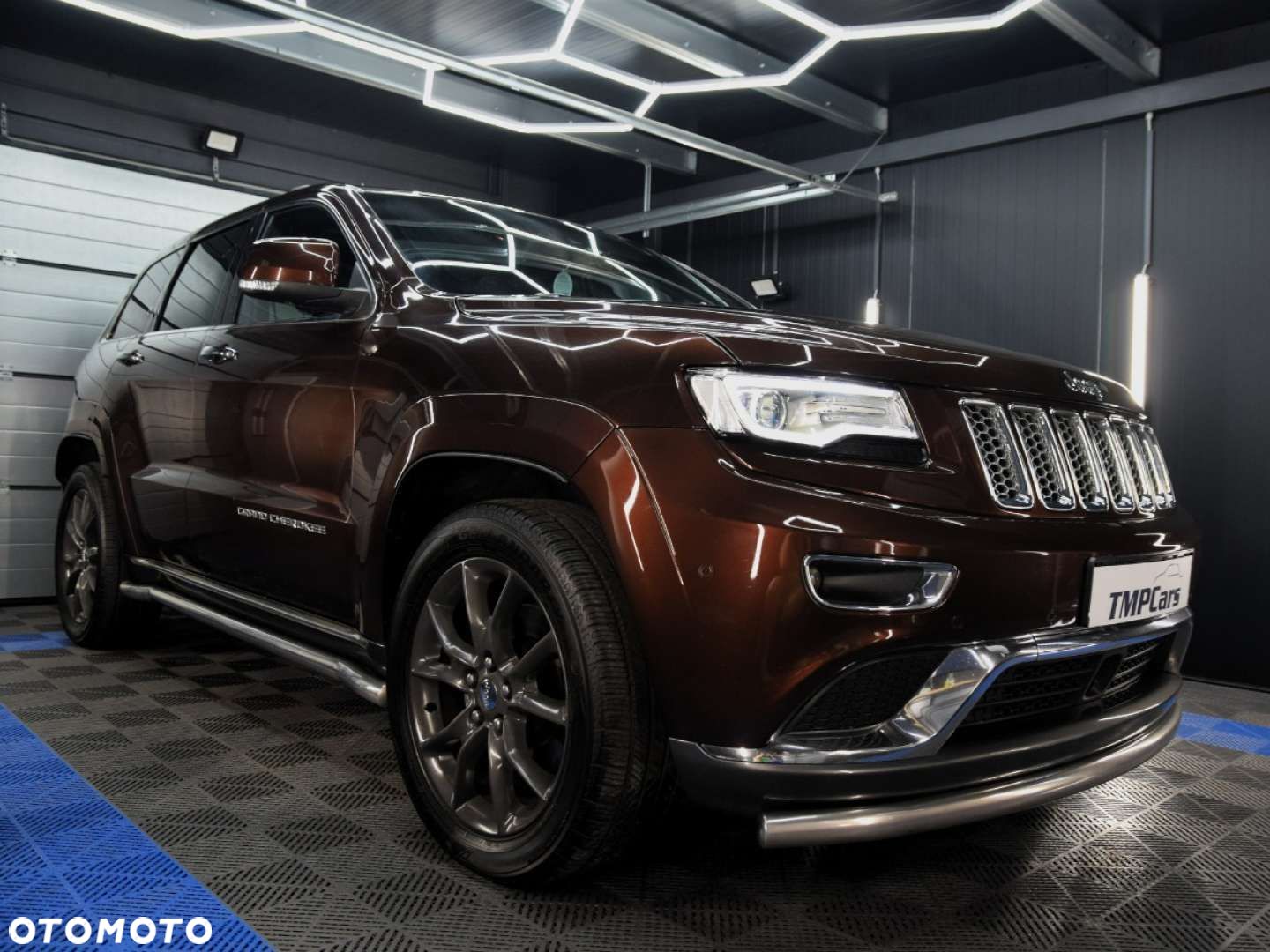 Jeep Grand Cherokee - 1