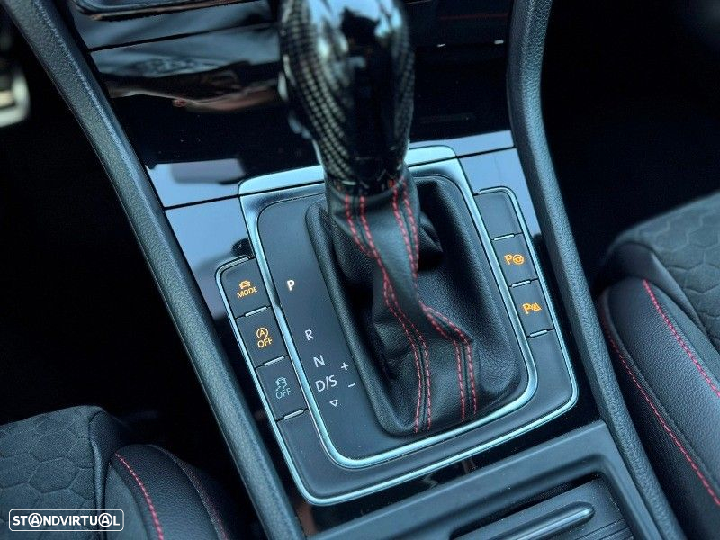 VW Golf 2.0 TSI GTI DSG Performance - 44