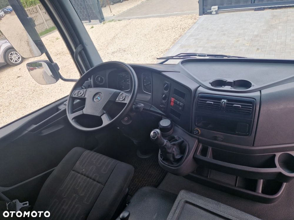 Mercedes-Benz ATEGO - 15
