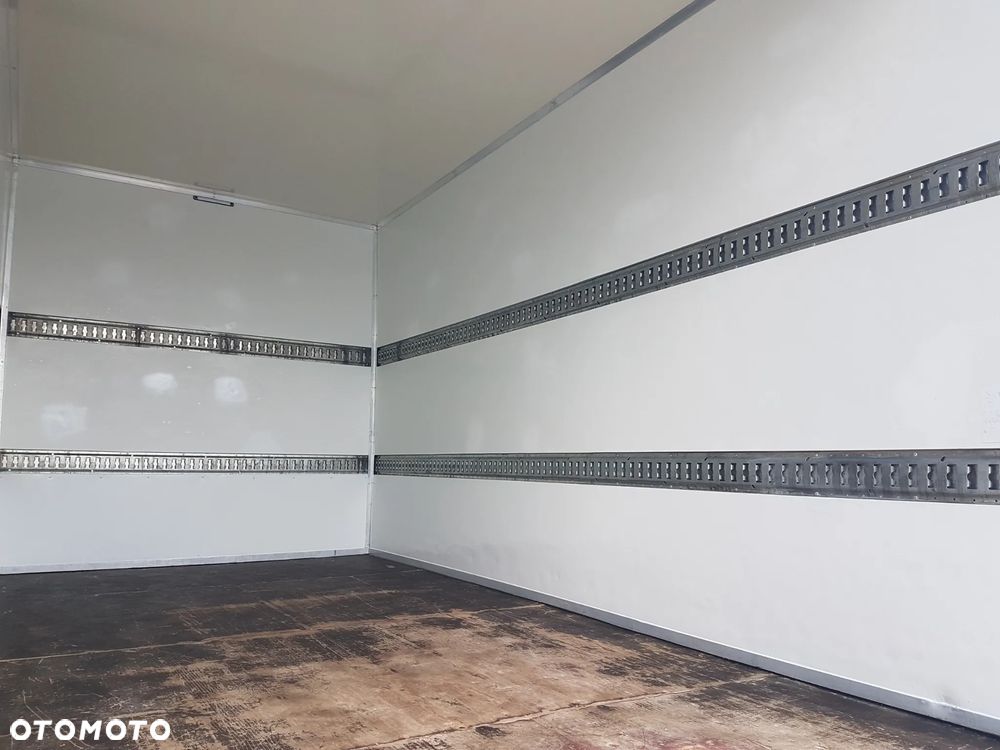 Mercedes-Benz Sprinter 8EP KONTENER 4,22x2,16x2,31 KLIMA 314CDI MANUAL 6-BIEGÓW KRAJOWY - 19