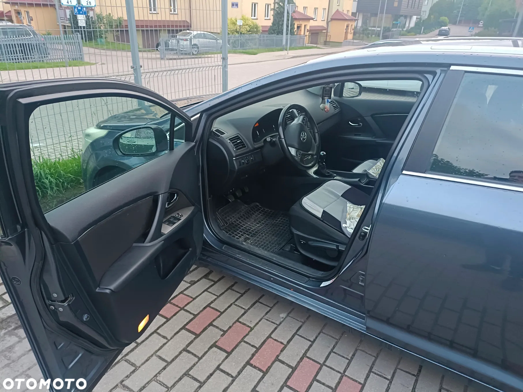 Toyota Avensis 2.0 D-4D Combi - 9