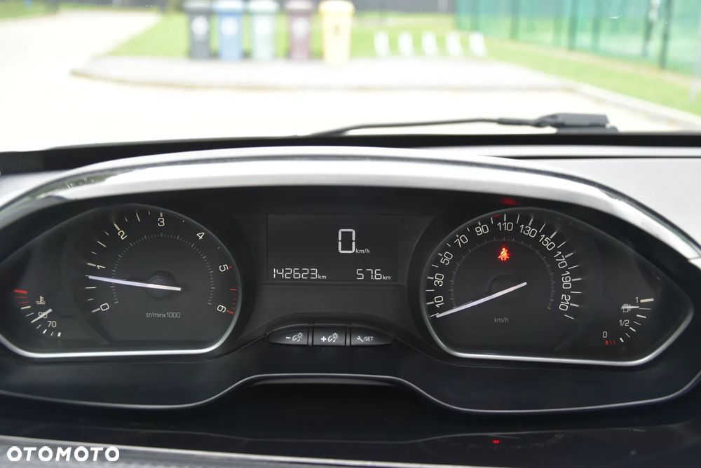 Peugeot 208 Blue-HDi 100 Stop&Start Active - 14