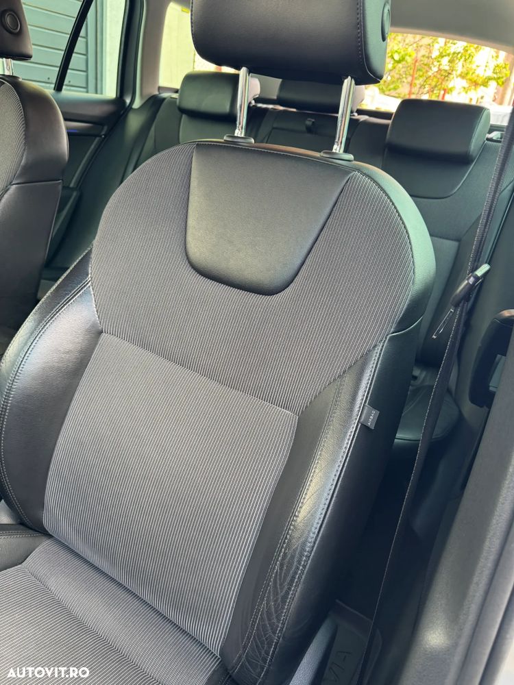 Skoda Octavia 2.0 TDI 4X4 DSG Style - 13