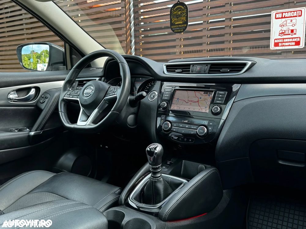 Nissan Qashqai - 2