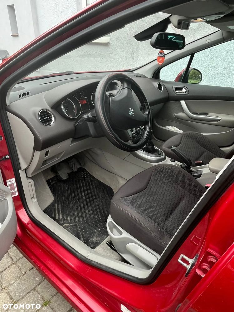 Peugeot 308 1.6 Premium - 9