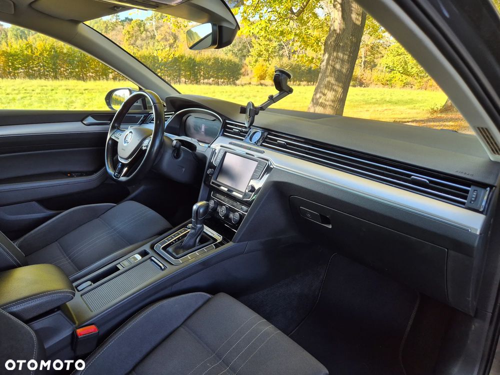 Volkswagen Passat 2.0 TDI Bi-Turbo BMT 4Mot Highline DSG - 10