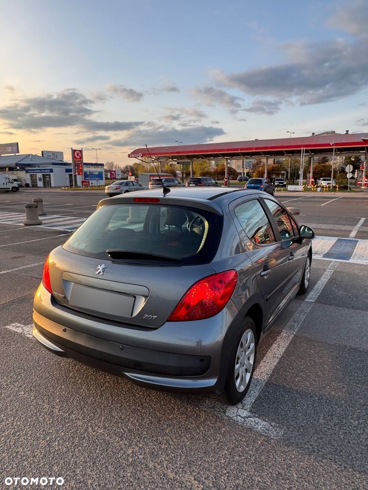 Peugeot 207 1.4 nICE - 4