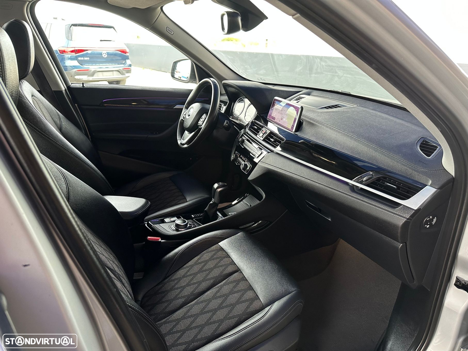 BMW X1 25 e xDrive xLine - 38