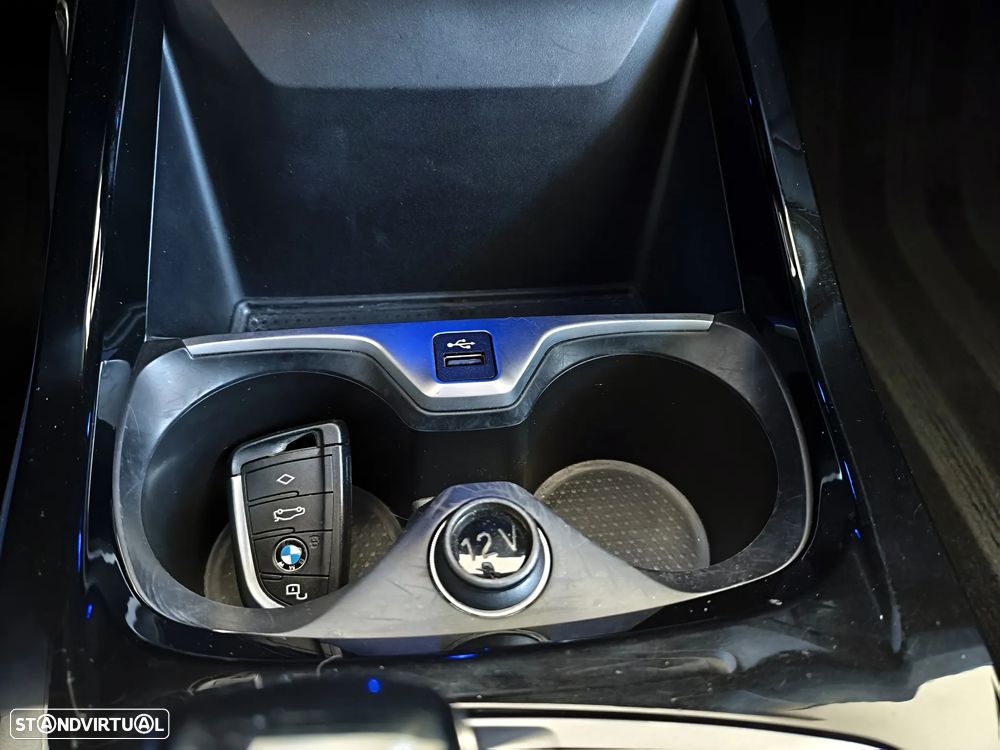 BMW 116 d Pack Desportivo M Auto - 22