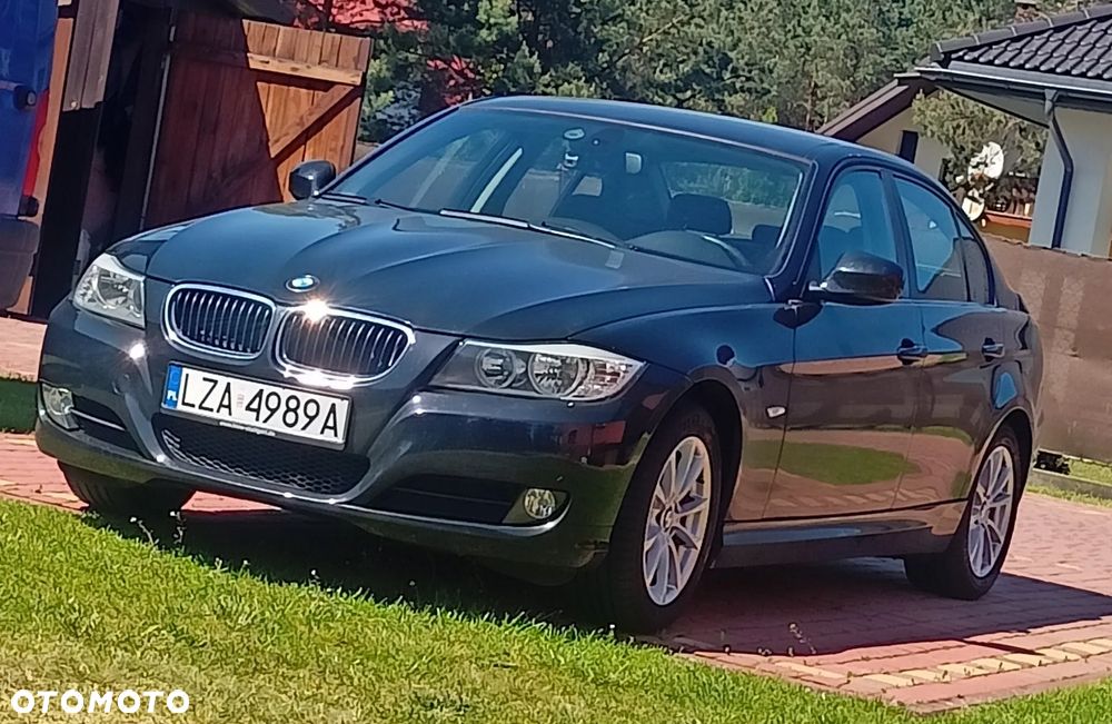 BMW Seria 3 320i - 1