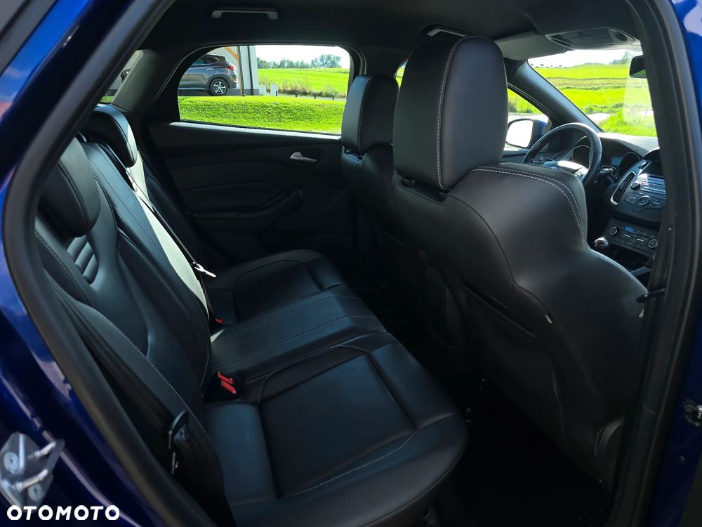 Ford Focus 2.0 EcoBoost ST mit Leder-Exclusiv-Paket - 13
