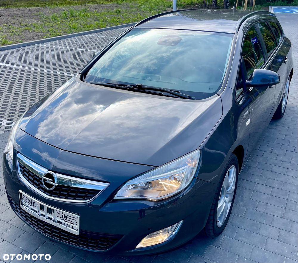 Opel Astra 1.7 CDTI DPF Cosmo - 3