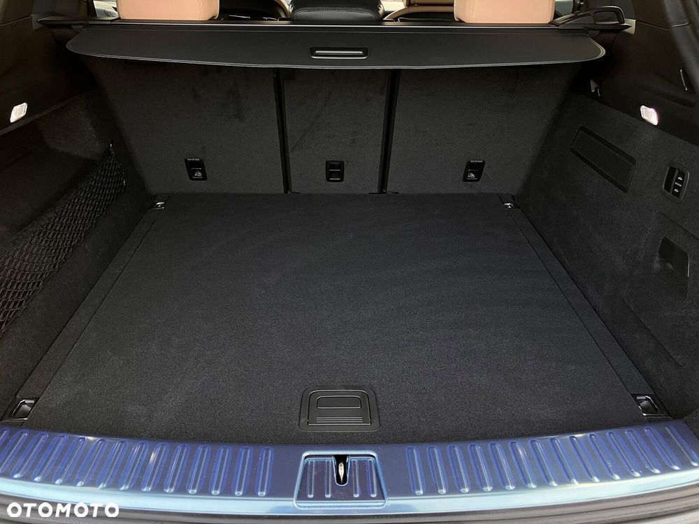 Porsche Cayenne - 34